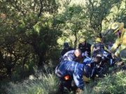 Dos heridos al desbarrancar una moto cuando descendían del Mirador del Sol