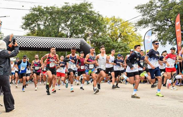 Merlo honró a sus héroes con una histórica 20° edición de la Maratón de Malvinas