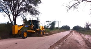COMENZARON LOS TRABAJOS EN LOS CAMINOS DE LA PROVINCIA.
