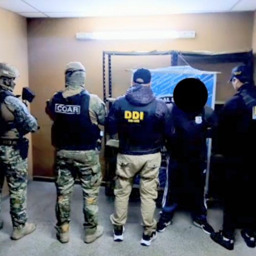 Trasladaron a San Luis a un detenido en Buenos Aires acusado de cometer varios delitos con armas de fuego